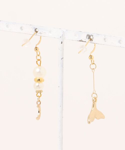 tone（トーン）の「【ReeHK.Sakura】アシメ　ピアス(MA)（ピアス（両耳用）・レディース・ゴールド・FREE）」の2枚目の写真