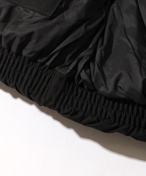 mihns closet（ミンズクローゼット）の「【mihns closet/ミンズクローゼット】 スタンドカラー パデッド ストレッチ ユーティリティポケット ベスト（ダウンベスト・メンズ・ブラック/ブラック系その他2/オフホワイト/セージグリーン/ブラック系その他/ネイビー/クリアブラック/ベージュ・S/M/L/LL）」の19枚目の写真