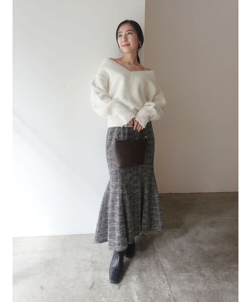 LAGUNAMOON(ラグナムーン)の「カットツイードフロントZIPスカート(スカート・レディース・アイボリー/ブラック・SMALL/MEDIUM)」の19枚目の写真