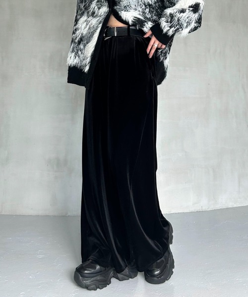 PAGEBOY(ページボーイ)の「サイドタックルーズベロアパンツ/イージーパンツ【4color・2size】(その他パンツ・レディース・ブラック/ブラウン/レッド/ベージュ・SMALL/MEDIUM)」の10枚目の写真