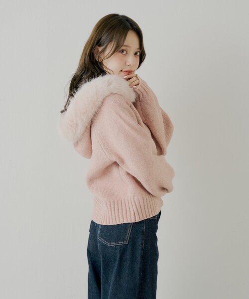 Chico（チコ）の「【SALON by Chico】フードファーWジップニット