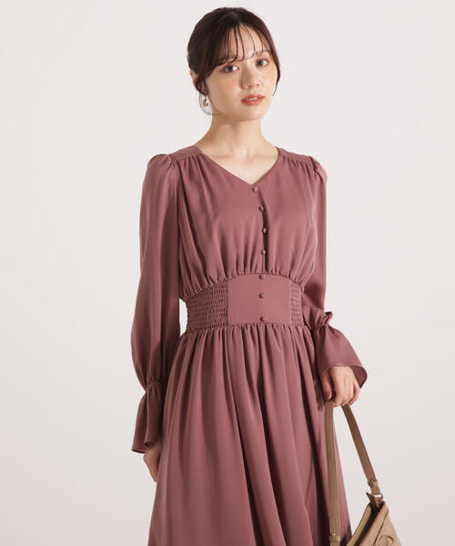 PROPORTION BODY DRESSING(プロポーションボディドレッシング)の「クルミ釦付きギャザーワンピース / 1215240110(ワンピース・レディース・ベージュ/ピンク/ブラック系その他・MEDIUM/P/S/SMALL)」の6枚目の写真