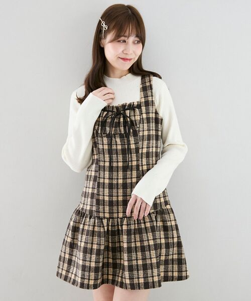 MAJESTIC LEGON(マジェスティックレゴン)の「フロントリボンチェックミニジャンスカ(ジャンパースカート・レディース・ホワイト系その他2/ブラウン系その他2・MEDIUM)」の1枚目の写真