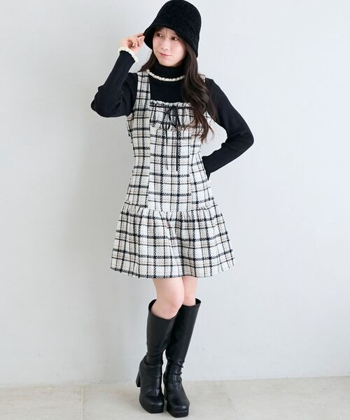 MAJESTIC LEGON(マジェスティックレゴン)の「フロントリボンチェックミニジャンスカ(ジャンパースカート・レディース・ホワイト系その他2/ブラウン系その他2・MEDIUM)」の3枚目の写真