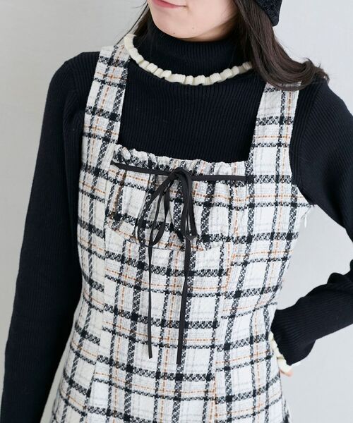 MAJESTIC LEGON(マジェスティックレゴン)の「フロントリボンチェックミニジャンスカ(ジャンパースカート・レディース・ホワイト系その他2/ブラウン系その他2・MEDIUM)」の9枚目の写真