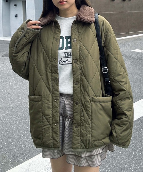 AS KNOW AS plus（アズノゥアズプラス）の「♪衿取り外し可能 2WAYキルティングジャケット（ブルゾン・レディース・ブラック/カーキ/アイボリー・FREE）」の22枚目の写真