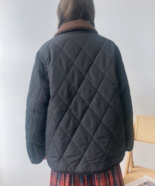 AS KNOW AS plus（アズノゥアズプラス）の「♪衿取り外し可能 2WAYキルティングジャケット（ブルゾン・レディース・ブラック/カーキ/アイボリー・FREE）」の6枚目の写真