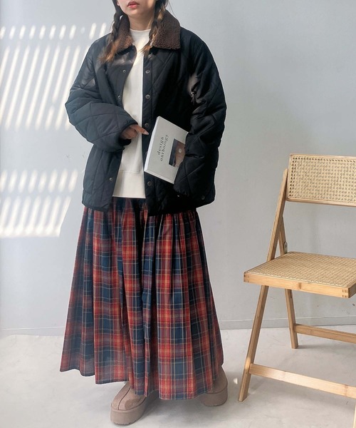 AS KNOW AS plus（アズノゥアズプラス）の「♪衿取り外し可能 2WAYキルティングジャケット（ブルゾン・レディース・ブラック/カーキ/アイボリー・FREE）」の8枚目の写真