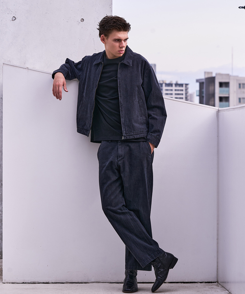 WISM(ウィズム)の「NAMELESSNESS / ネームレスネス HERRINGBONE ZIP BLOUSON(ブルゾン・メンズ・ブラック・3/2)」の10枚目の写真