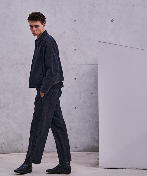 WISM(ウィズム)の「NAMELESSNESS / ネームレスネス HERRINGBONE ZIP BLOUSON(ブルゾン・メンズ・ブラック・3/2)」の9枚目の写真