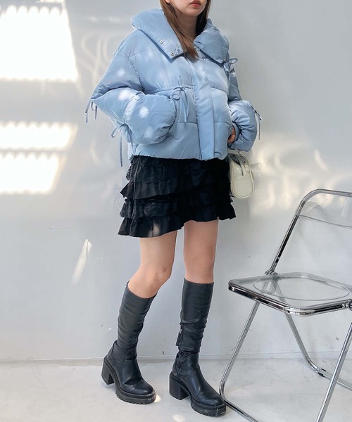 AS KNOW AS plus(アズノゥアズプラス)の「♪散りばめリボン 2WAYビッグ衿 ボリューム中綿ブルゾン(ダウンジャケット/コート・レディース・サックスブルー/ブラック/アイボリー・FREE)」の18枚目の写真