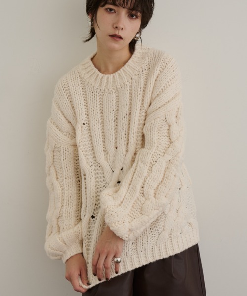 DFFUR.（ディフル）の「バルキーケーブルニットプルオーバー（ニット/セーター・レディース・ブラウン/アイボリー・FREE）」の16枚目の写真