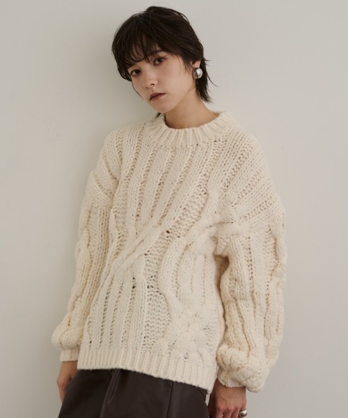 DFFUR.（ディフル）の「バルキーケーブルニットプルオーバー（ニット/セーター・レディース・ブラウン/アイボリー・FREE）」の21枚目の写真