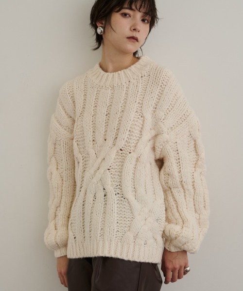 DFFUR.（ディフル）の「バルキーケーブルニットプルオーバー（ニット/セーター・レディース・ブラウン/アイボリー・FREE）」の22枚目の写真