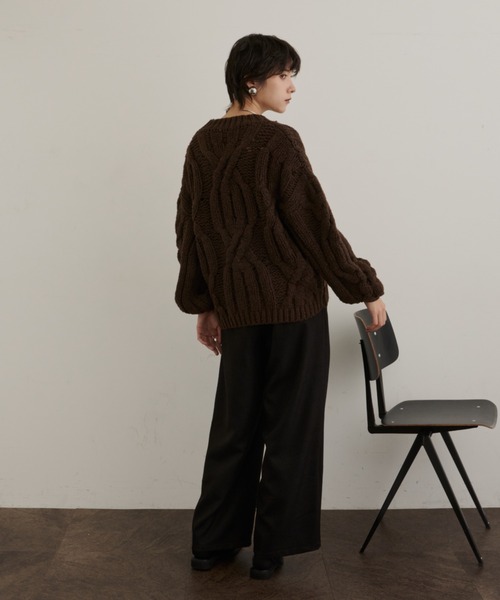 DFFUR.（ディフル）の「バルキーケーブルニットプルオーバー（ニット/セーター・レディース・ブラウン/アイボリー・FREE）」の15枚目の写真