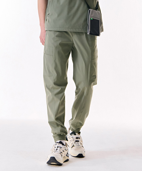 CHASECULT(チェイスカルト)の「男性ストレッチポケットジョガーパンツ-DBRK2221C0V(スウェットパンツ・メンズ・カーキ・70/76/82/86)」の5枚目の写真
