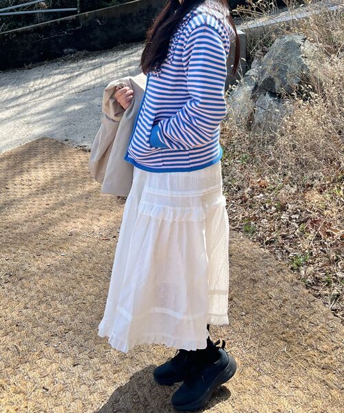 TATIANA（タチアナ）の「[ムシンサ単独]センシブルドロップフープイヤリング EC3121 (M/L)（ピアス（両耳用）・レディース・シルバー/イエローゴールド・MEDIUM/LARGE）」の6枚目の写真