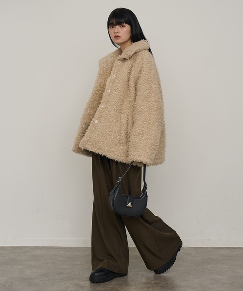 NOGLE（ノグル）の「【NOGLE/ノグル】カーリーシャギーボアスタンドコート（その他アウター・レディース・ライトベージュ/ダークブラウン・FREE）」の11枚目の写真