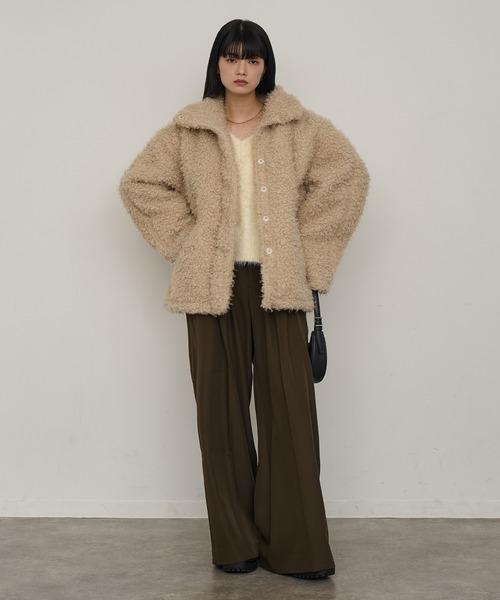 NOGLE（ノグル）の「【NOGLE/ノグル】カーリーシャギーボアスタンドコート（その他アウター・レディース・ライトベージュ/ダークブラウン・FREE）」の17枚目の写真