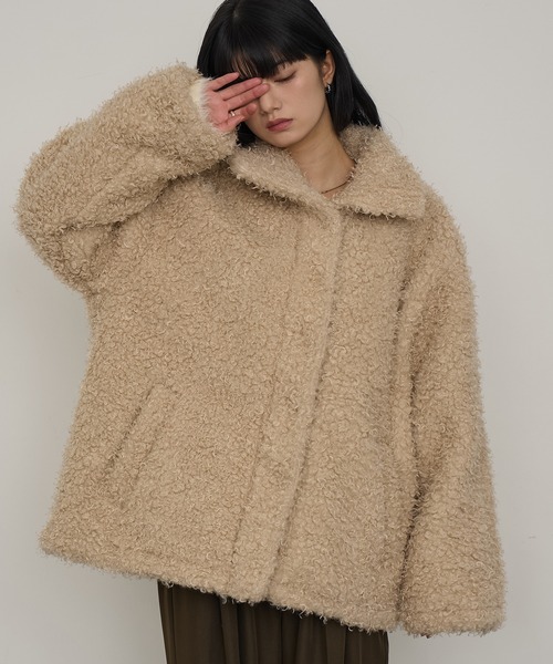 NOGLE（ノグル）の「【NOGLE/ノグル】カーリーシャギーボアスタンドコート（その他アウター・レディース・ライトベージュ/ダークブラウン・FREE）」の3枚目の写真