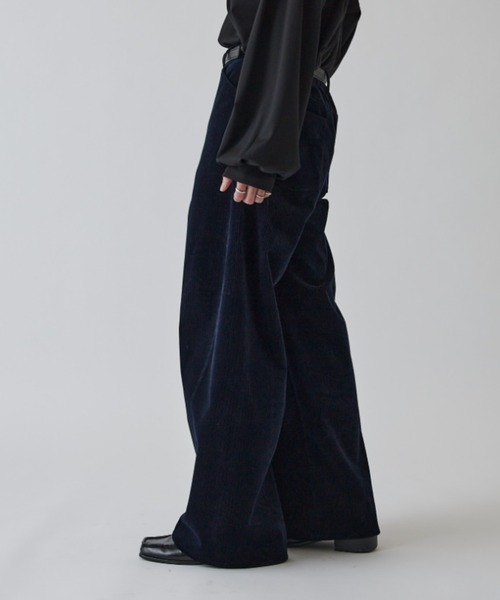 Lui's（ルイス）の「WOOL CORDUROY/ウールコーデュロイカーブパンツ（その他パンツ・メンズ・ダークブルー/ブラック・S/M）」の22枚目の写真