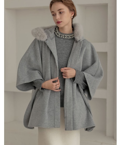 MEISM（ミズム）の「[2025-26 WINTER COLLECTION][MEISM by Re:EDIT]リバーフーディーポンチョコート（ポンチョ・レディース・ブラック/グレー/ホワイト・MEDIUM/LARGE）」の21枚目の写真