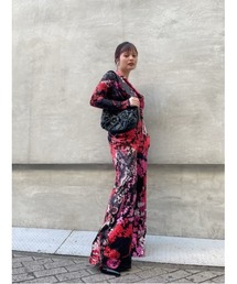 ベルベットプリントドレープネック長袖トップス