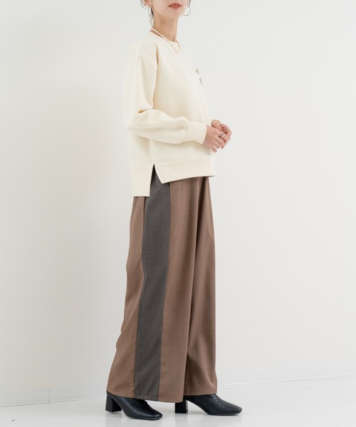 refinedworks(リファインドワークス)の「【refinedworks】ライン で魅せる 2トーンデザインパンツ(その他パンツ・レディース・ベージュ/カーキ・FREE)」の12枚目の写真