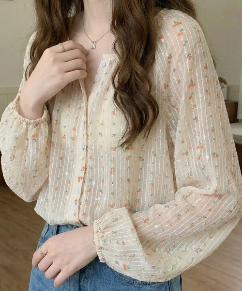 cammie（キャミー）の「小花柄ブラウス（シャツ/ブラウス・レディース・アイボリー・M/L）」の7枚目の写真