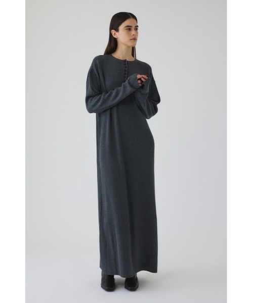 RIM.ARK（リムアーク）の「Fabric covered button dress ファブリックカバードボタンドレス（ドレス・レディース・ブラック/ダークネイビー/ベージュ/チャコールグレー・36/38）」の2枚目の写真