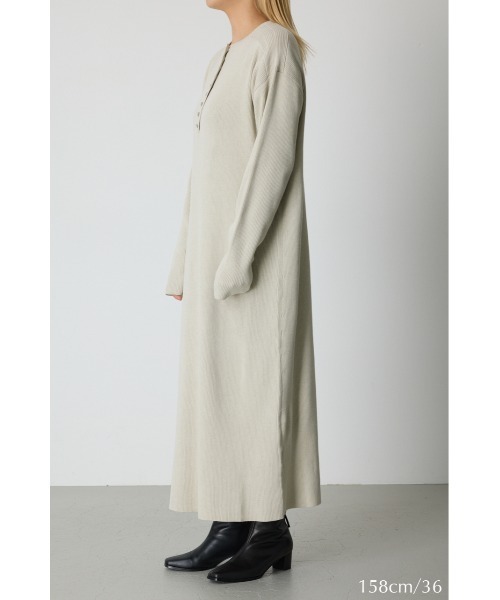 RIM.ARK（リムアーク）の「Fabric covered button dress ファブリックカバードボタンドレス（ドレス・レディース・ブラック/ダークネイビー/ベージュ/チャコールグレー・36/38）」の8枚目の写真