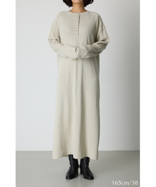 RIM.ARK（リムアーク）の「Fabric covered button dress ファブリックカバードボタンドレス（ドレス・レディース・ブラック/ダークネイビー/ベージュ/チャコールグレー・36/38）」の9枚目の写真