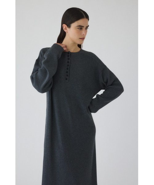 RIM.ARK(リムアーク)の「Fabric covered button dress ファブリックカバードボタンドレス(ドレス・レディース・ブラック/ダークネイビー/ベージュ/チャコールグレー・36/38)」の11枚目の写真
