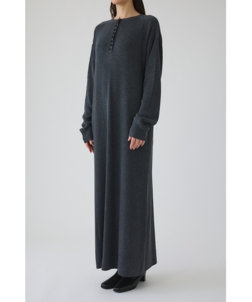 RIM.ARK(リムアーク)の「Fabric covered button dress ファブリックカバードボタンドレス(ドレス・レディース・ブラック/ダークネイビー/ベージュ/チャコールグレー・36/38)」の17枚目の写真