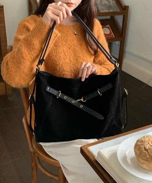 gossip!ロサンゼルス(ゴシップロサンゼルス)の「Y2Kガーリー大容量3WAYレトロショルダーバッグ(A5対応)(ショルダーバッグ・レディース・ブラック/ブラウン・FREE)」の12枚目の写真
