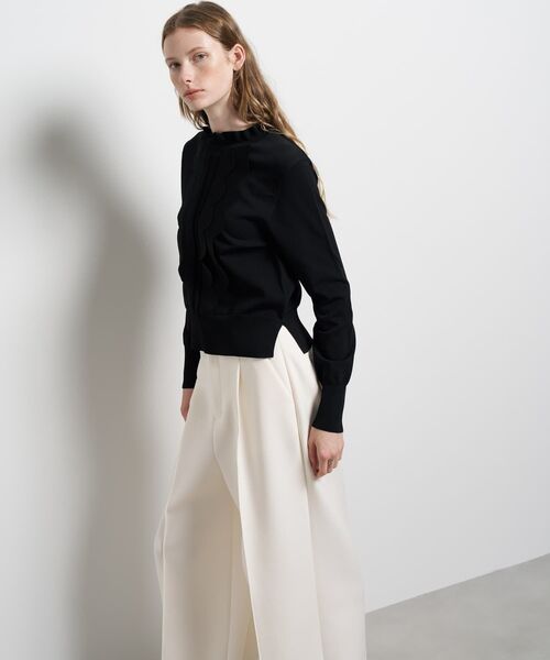 LANVIN en Bleu（ランバンオンブルー）の「スカラフリルニット（ニット/セーター・レディース・ブラック/ライトブルー/オフホワイト・38）」の22枚目の写真