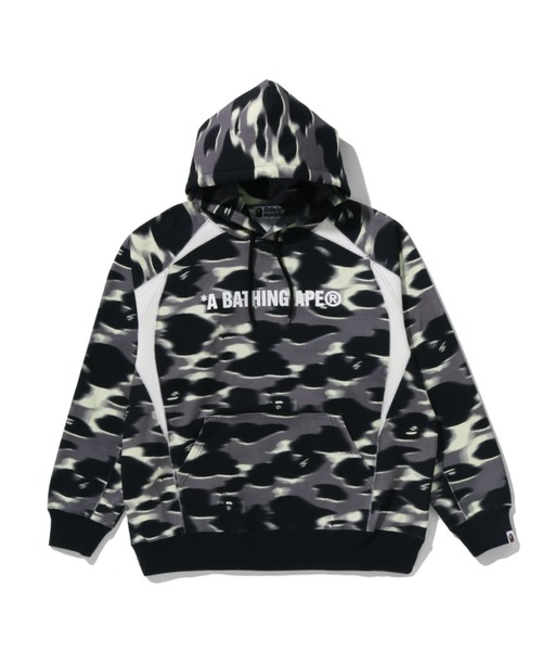 A BATHING APE(アベイシングエイプ)の「SCREEN CAMO FOOTBALL LOGO RELAXED FIT PULLOVER HOODIE(パーカー・メンズ・ブラック/ブルー・X-LARGE/SMALL/XX-LARGE/MEDIUM/LARGE)」の2枚目の写真
