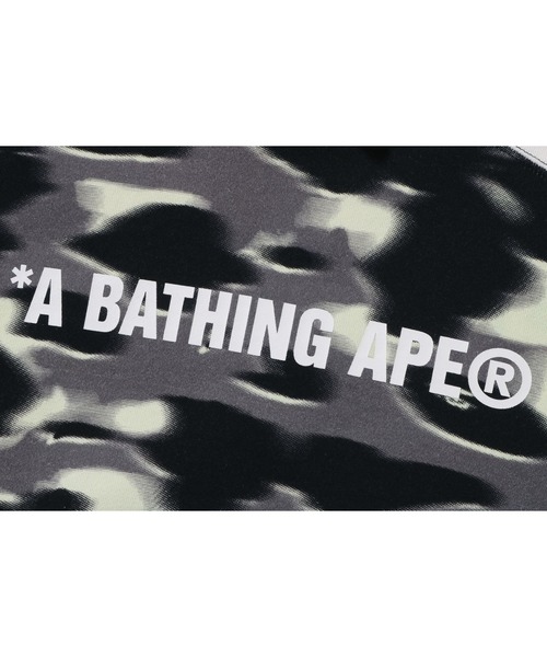 A BATHING APE(アベイシングエイプ)の「SCREEN CAMO FOOTBALL LOGO RELAXED FIT PULLOVER HOODIE(パーカー・メンズ・ブラック/ブルー・X-LARGE/SMALL/XX-LARGE/MEDIUM/LARGE)」の5枚目の写真