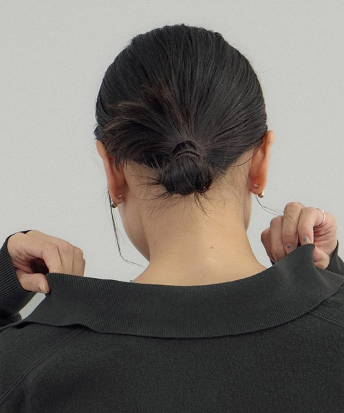 SALON adam et rope'(サロン アダム エ ロペ)の「クレープスウェットライクポロプルオーバー(スウェット・レディース・チャコールグレー/オフホワイト/グリーン系その他・FREE)」の11枚目の写真