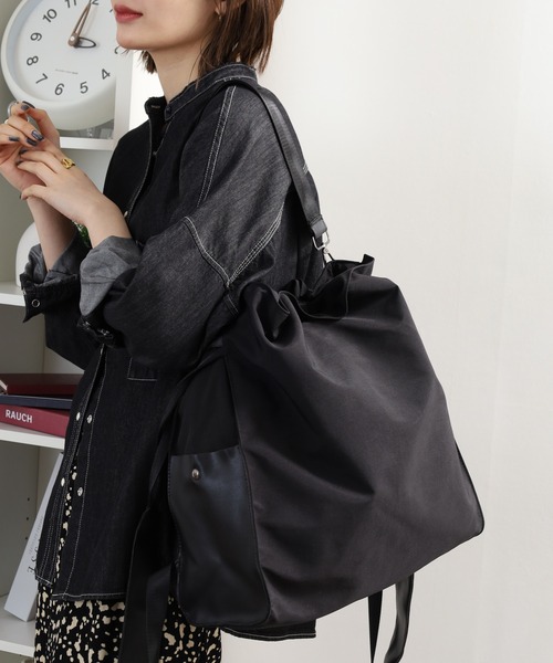 crossi(クロッシー)の「異素材切替2WAYドローストリングバッグ(ショルダーバッグ・レディース・オリーブ/ベージュ/グレー/ブラック・FREE/F)」の2枚目の写真