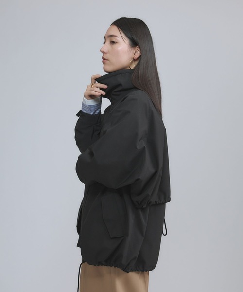 Chaos(カオス)の「Chaos(カオス)/ ◇VACHEMENT◇別注タフタブルゾン(ブルゾン・レディース・ブラック/ベージュ・FREE)」の2枚目の写真