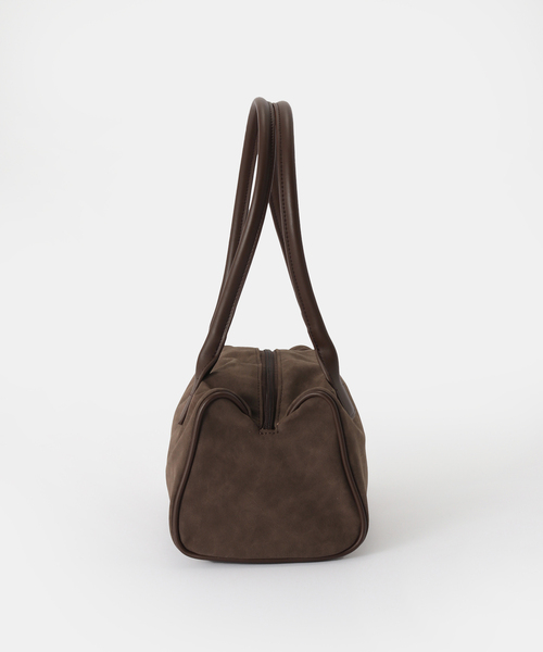 B.C STOCK（ベーセーストック）の「《追加》フェイクスウェードバッグ（ショルダーバッグ・レディース・キャメル/ブラウン・FREE）」の3枚目の写真