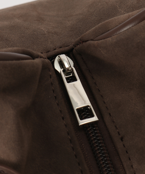 B.C STOCK（ベーセーストック）の「《追加》フェイクスウェードバッグ（ショルダーバッグ・レディース・キャメル/ブラウン・FREE）」の8枚目の写真