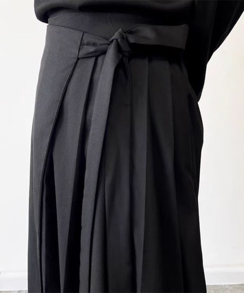 Flugge(フラッジー)の「デザインワイドパンツ(その他パンツ・レディース・ブラック・MEDIUM/LARGE)」の2枚目の写真