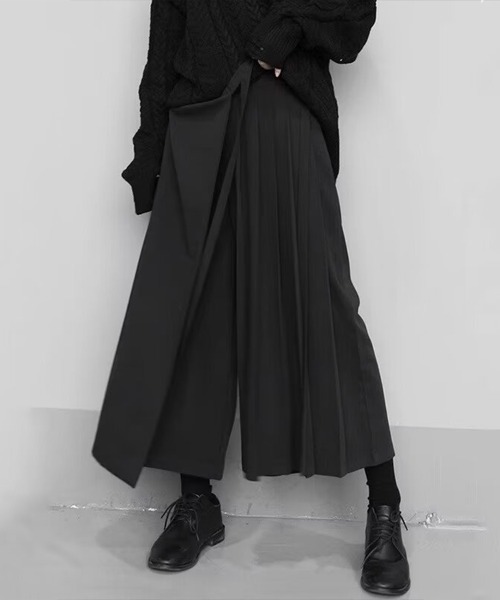 Flugge(フラッジー)の「デザインワイドパンツ(その他パンツ・レディース・ブラック・MEDIUM/LARGE)」の6枚目の写真