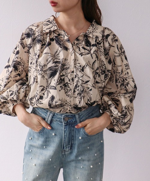 Cepica（セピカ）の「草花プリントボリューム袖ブラウス（シャツ/ブラウス・レディース・ライトベージュ・FREE）」の3枚目の写真