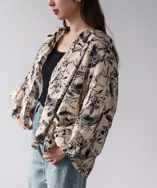 Cepica（セピカ）の「草花プリントボリューム袖ブラウス（シャツ/ブラウス・レディース・ライトベージュ・FREE）」の7枚目の写真