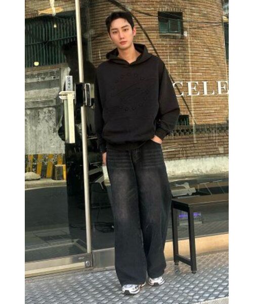 FDR(エフディーアール)の「Embo Pigment Star Disk Logo Hoodie Black(パーカー・メンズ・その他・M/L)」の5枚目の写真