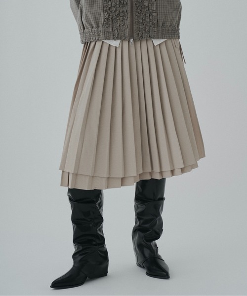FEKETE(フェケテ)の「wrapping pleated skirt / ラッピングプリーツスカート(スカート・レディース・ベージュ/ライトブルー/ブラック・FREE)」の14枚目の写真