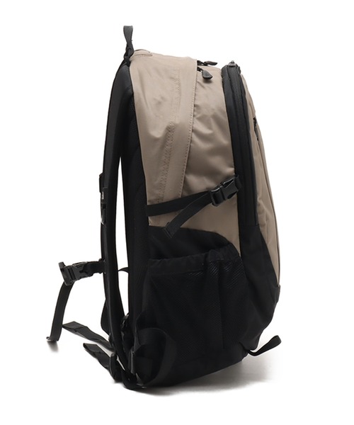 THE NORTH FACE(ザノースフェイス)の「THE NORTH FACE Single Shot / ザ ノース フェイス シングル ショット(バックパック/リュック・メンズ・ピンク/ベージュ/ネイビー・FREE)」の12枚目の写真